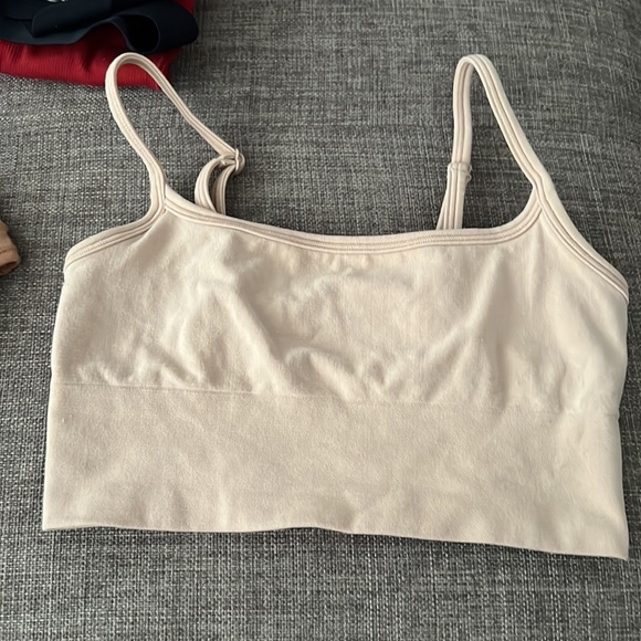 Skims Sculpting Scoop Neck Bralette - Picture 4 of 4